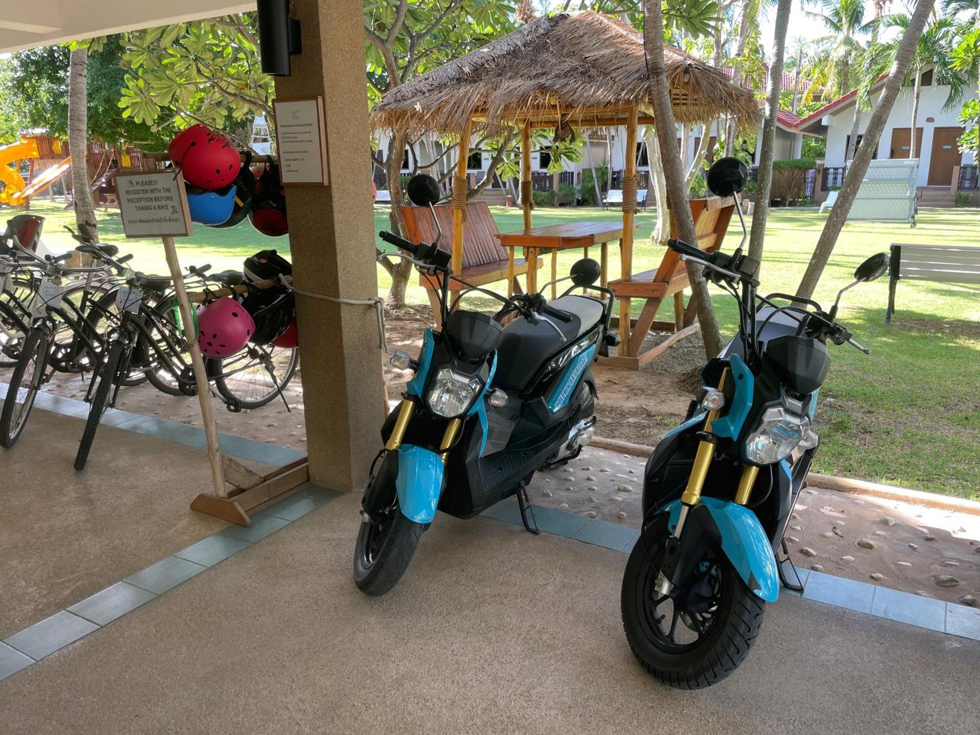 Dolphin Bay Beach Resort Sam Roi Yot Exterior photo